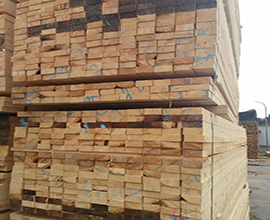 河北承德刘总预订的铁杉4*9*3米的建筑木方整车已发货，请注意查收