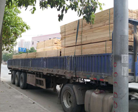 广东中山张总预订的铁杉建筑木方整车已发货，请注意查收