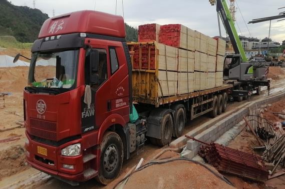 中南神箭建筑木方一站式服务，货源充足全国发货！
